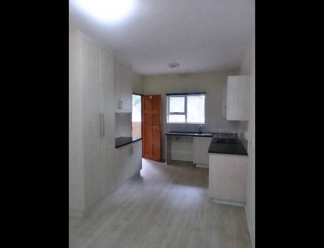 2 BEDROOM TOWNHOUSE FOR SALE IN CHASE VALLEY